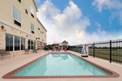 رامادا گاتسویل