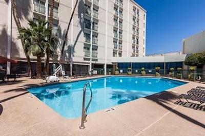 هیلتون گاردن این فنیکس میدتون