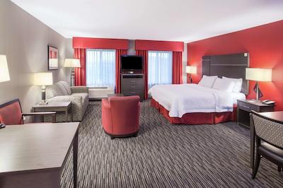 هامپتون این اند سویتز تمکولا