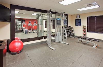 هامپتون این اند سویتز تمکولا