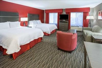 هامپتون این اند سویتز تمکولا