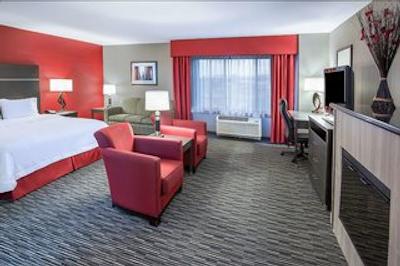 هامپتون این اند سویتز تمکولا