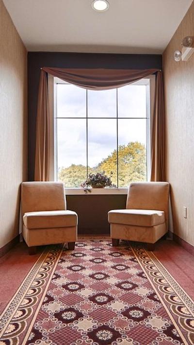 بست وسترن پلاس هانافرد این اند سویتز