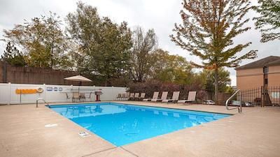 بست وسترن پلاس هانافرد این اند سویتز