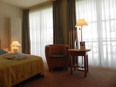 درینت استراندریزرت اند اسپا اُستسیباد ووسترو