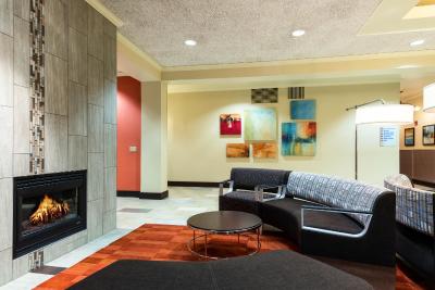 هلید این اکسپرز هتل اند سویتز نرد اسیتل-شرلین