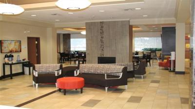 هلید این اکسپرز هتل اند سویتز نرد اسیتل-شرلین