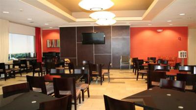 هلید این اکسپرز هتل اند سویتز نرد اسیتل-شرلین