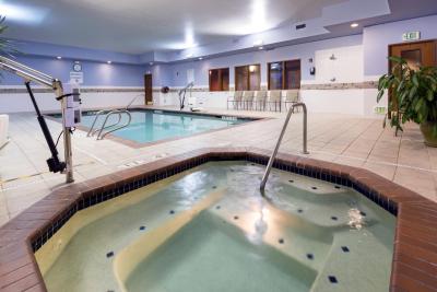 هلید این اکسپرز هتل اند سویتز نرد اسیتل-شرلین