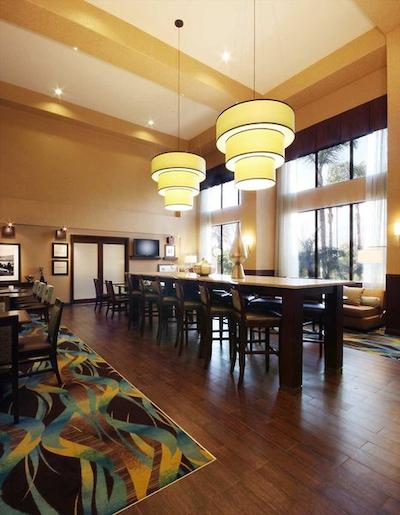 هامپتون این اند سویتز اُنتاریو