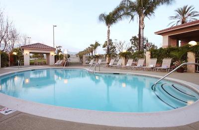 هامپتون این اند سویتز اُنتاریو