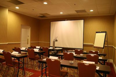 هامپتون این لویسویل دونتون