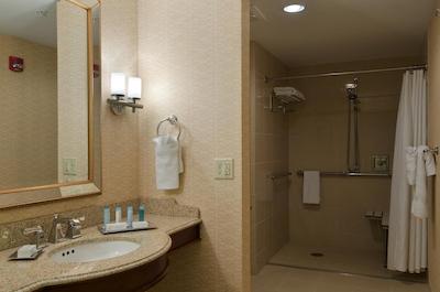 هیلتون پرسیدنت کانساز سیتی