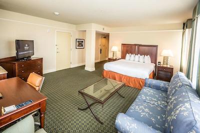 هیلتون پرسیدنت کانساز سیتی