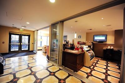 هیلتون پرسیدنت کانساز سیتی