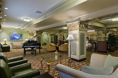 هیلتون پرسیدنت کانساز سیتی