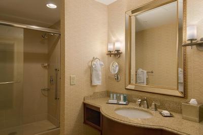 هیلتون پرسیدنت کانساز سیتی