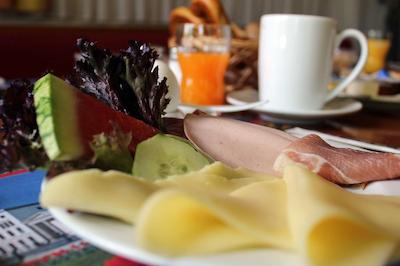 امبر اکنتل برلین چارلتنبورگ