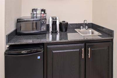 هلید این پپلار بلوف