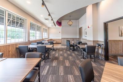 هلید این پپلار بلوف