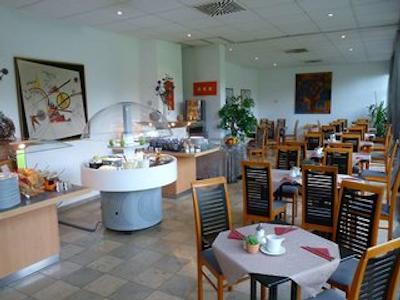 اکنتل هتل مونچن