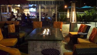 بست وسترن پلاس سیستا کی گاتو