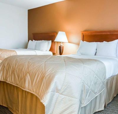 کلارین هتل کنفرنس سنتر-نرد