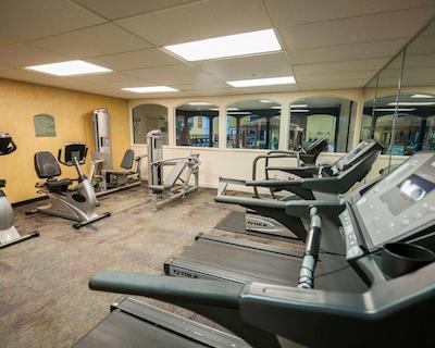 کلارین هتل کنفرنس سنتر-نرد