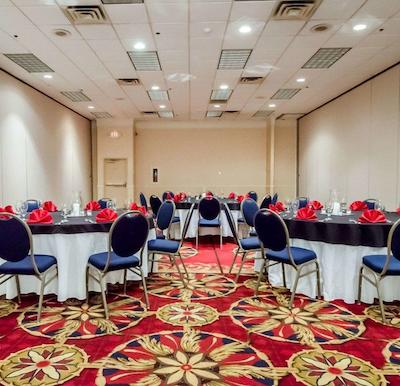 کلارین هتل کنفرنس سنتر-نرد