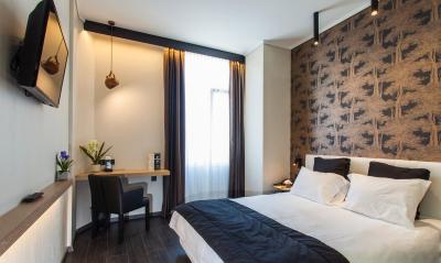 اناتیا پالاس