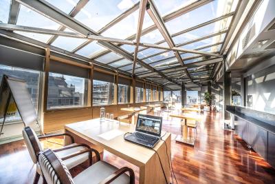 اناتیا پالاس