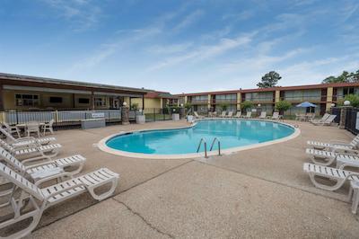 رد روف این کلومبوز فنیکس سیتی