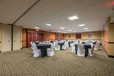 رد روف این کلومبوز فنیکس سیتی