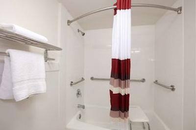 رد روف این کلومبوز فنیکس سیتی