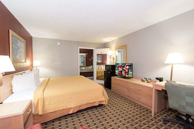 رد روف این کلومبوز فنیکس سیتی