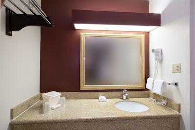 رد روف این کلومبوز فنیکس سیتی