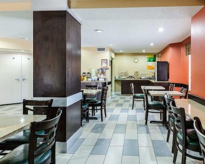 کوالیتی این بتون نیر هوستون راسو پارک