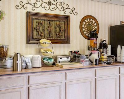 اکنو لج این اند سویتز