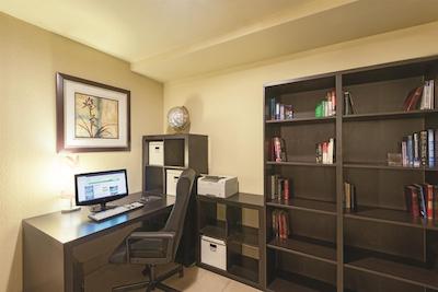 لا کوینتا این اند سویتز هندرسُن-نردیست دنور