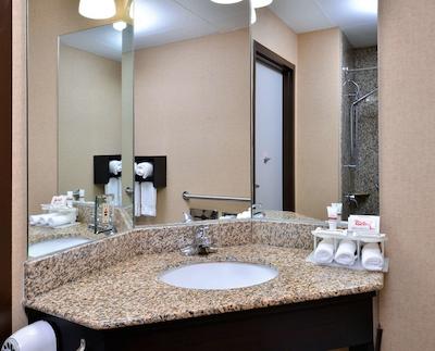 رد روف این اند سویتز وست