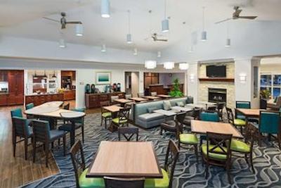 هموود سویتز بای هیلتون جاکسُنویل-اسود/است جهنز سنتر