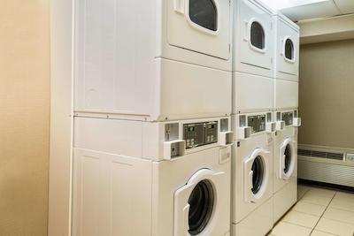 هموود سویتز بای هیلتون جاکسُنویل-اسود/است جهنز سنتر