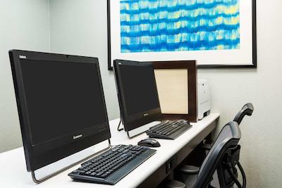 هموود سویتز بای هیلتون جاکسُنویل-اسود/است جهنز سنتر