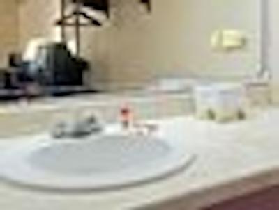 سوپر 8 رالای دونتون اسود