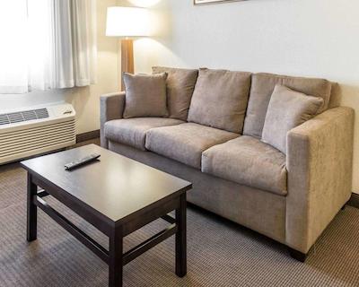 مینست سویتز پیتسبورگه آیرپرت