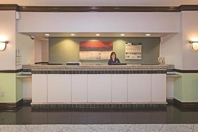 لا کوینتا این تامپا اسود