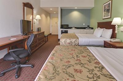 لا کوینتا این تامپا اسود