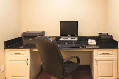 لا کوینتا این تامپا اسود