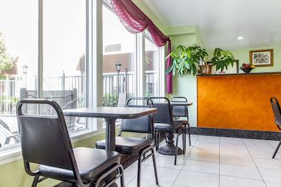 ردو این اند سویتز