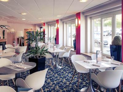 مرکور اپینال سنتر